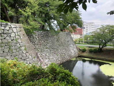 �u���O�i�j��/100����E��100����U�j