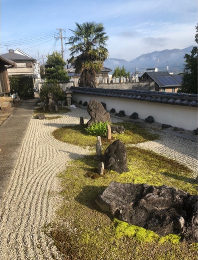 �u���O�i�j��/100����E��100����U�j